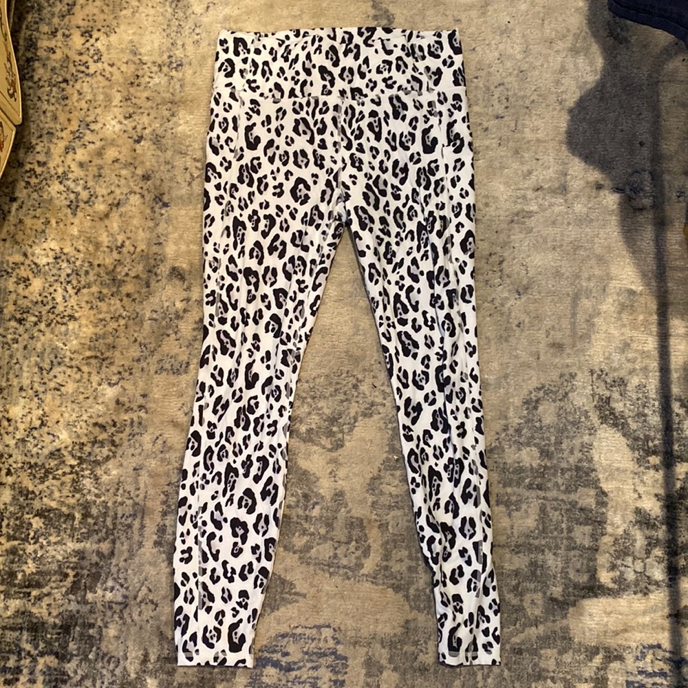 White Cheetah Fabletics leggings